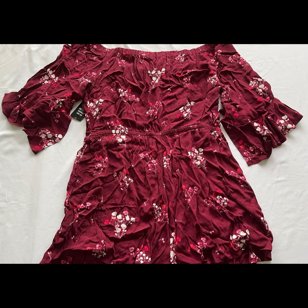 ✨ HP ✨ Floral Off-Shoulder ✨ Romper (Read Description) ✨ - Picture 6 of 6